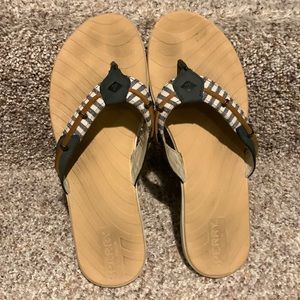 Women’s Sperry sandals